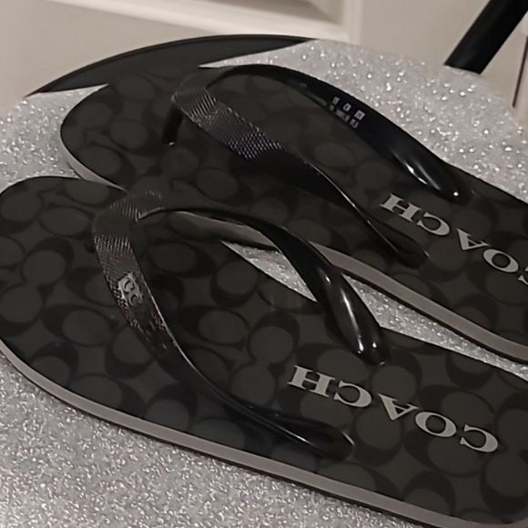 Coach Lynn Flip Flops - Picture 6 of 7